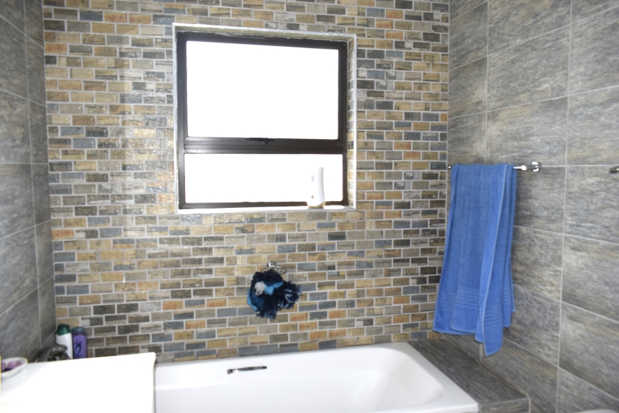 2 Bedroom Property for Sale in Parkrand Gauteng