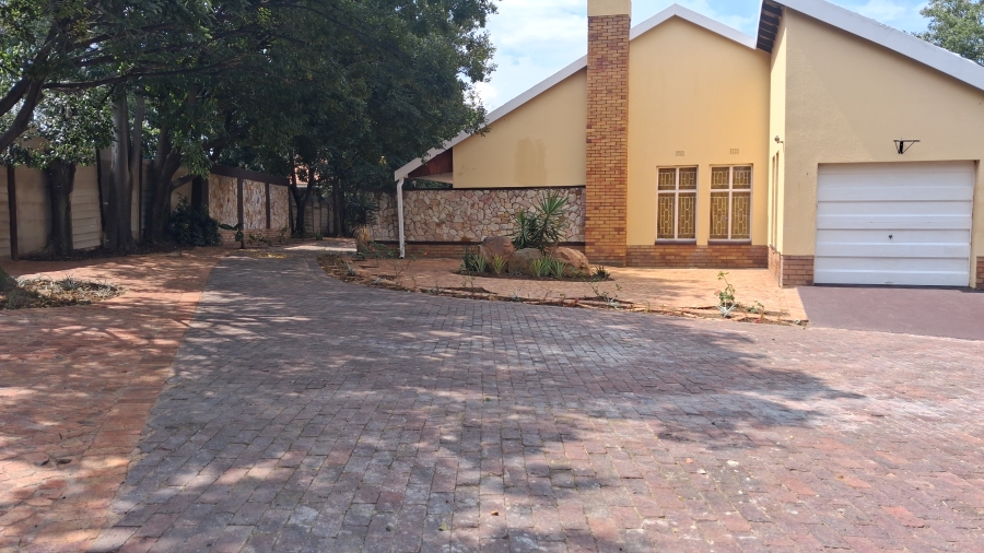To Let 3 Bedroom Property for Rent in Heidelberg Gauteng