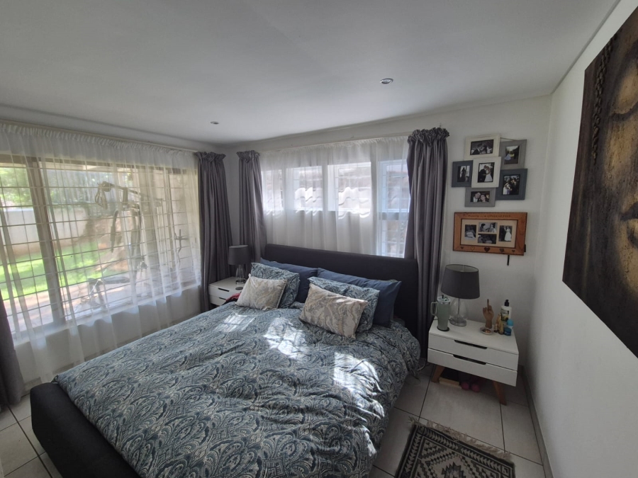 2 Bedroom Property for Sale in Bassonia Gauteng