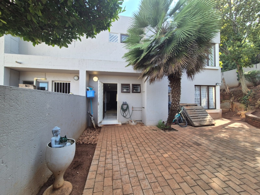 2 Bedroom Property for Sale in Bassonia Gauteng
