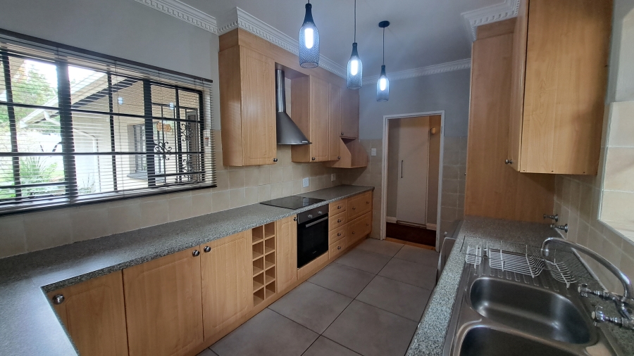 To Let 3 Bedroom Property for Rent in Randpark Ridge Gauteng