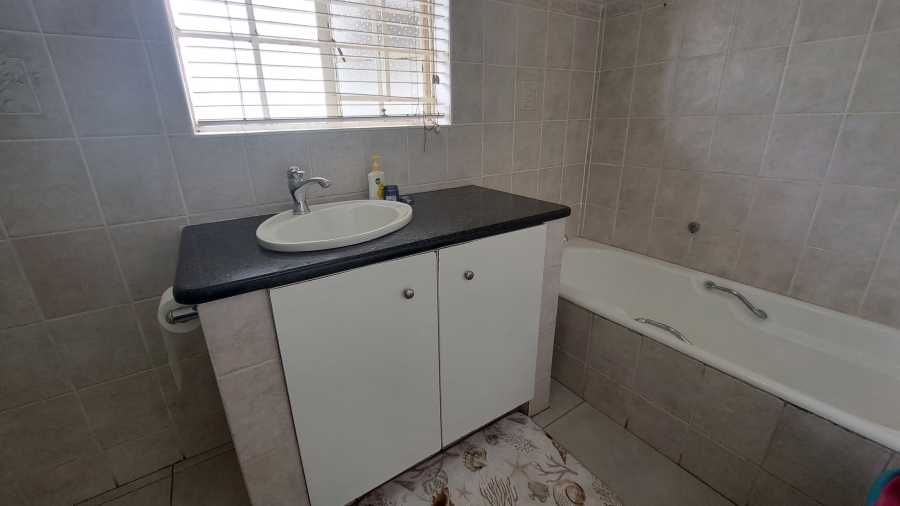 To Let 3 Bedroom Property for Rent in Randpark Ridge Gauteng