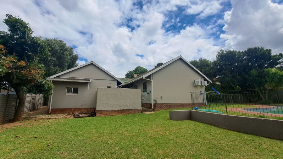 To Let 3 Bedroom Property for Rent in Randpark Ridge Gauteng