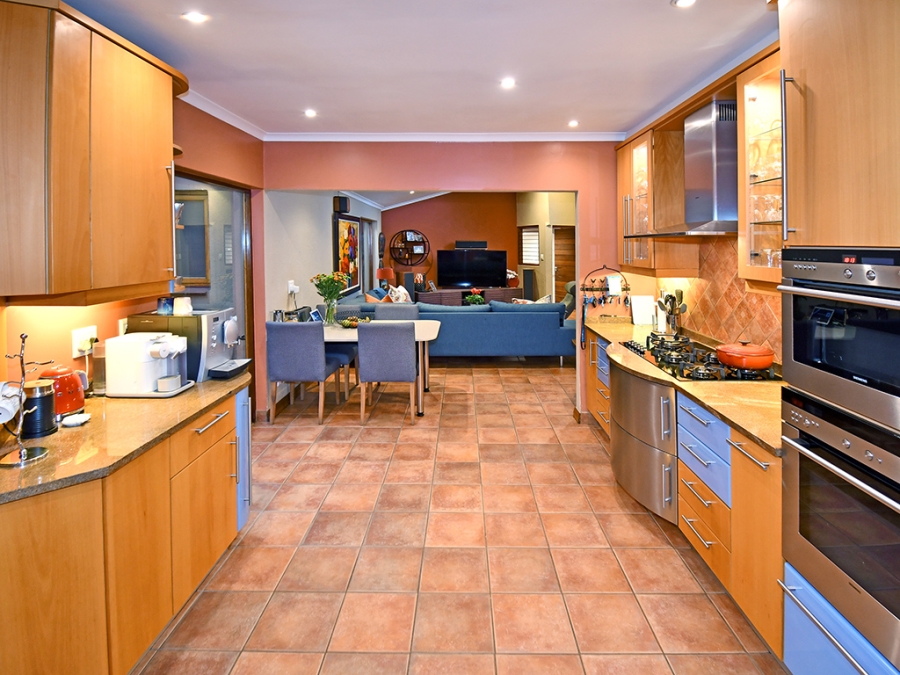 4 Bedroom Property for Sale in Sandhurst Gauteng