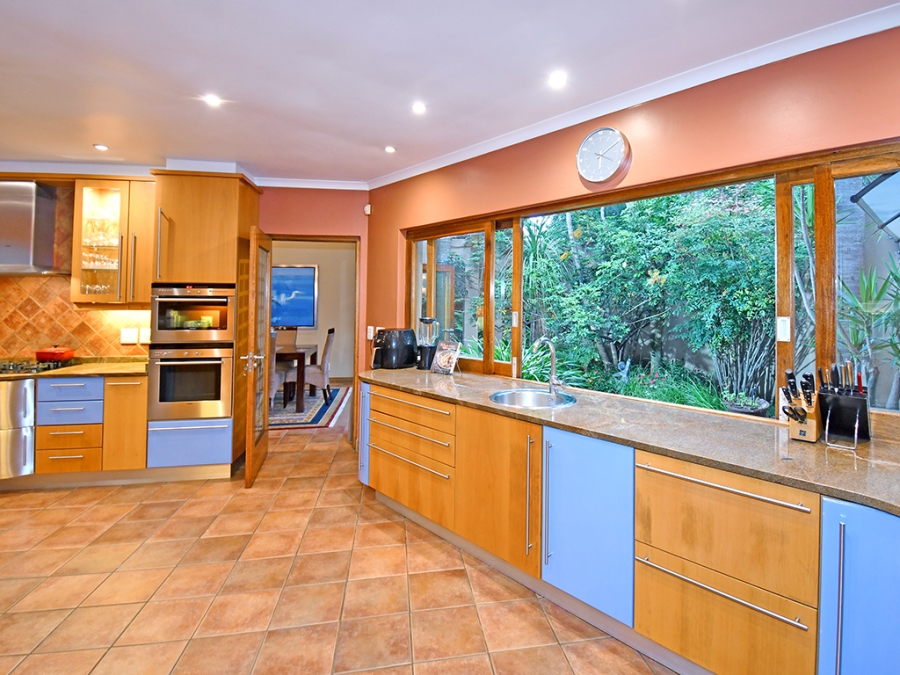 4 Bedroom Property for Sale in Sandhurst Gauteng