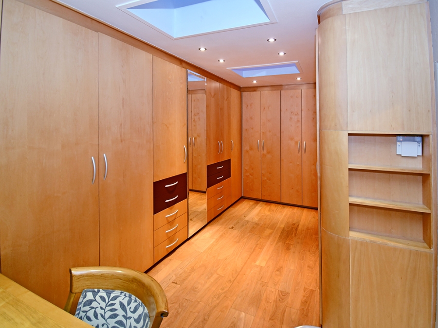 4 Bedroom Property for Sale in Sandhurst Gauteng