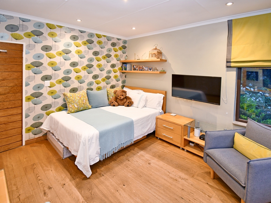 4 Bedroom Property for Sale in Sandhurst Gauteng