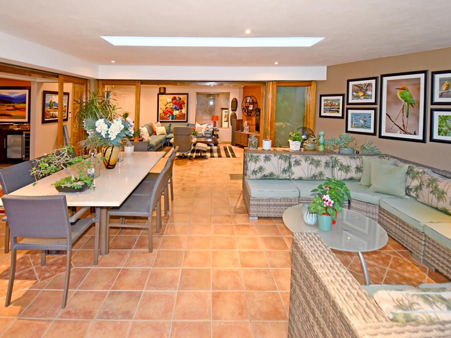 4 Bedroom Property for Sale in Sandhurst Gauteng