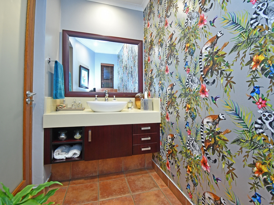 4 Bedroom Property for Sale in Sandhurst Gauteng