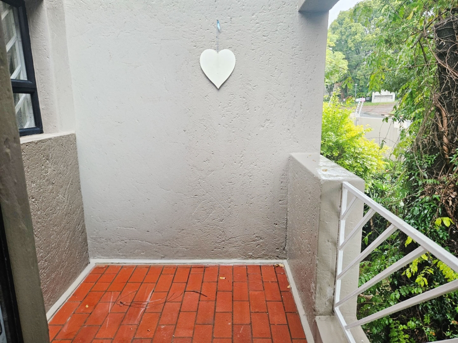 To Let 1 Bedroom Property for Rent in Eltonhill Gauteng