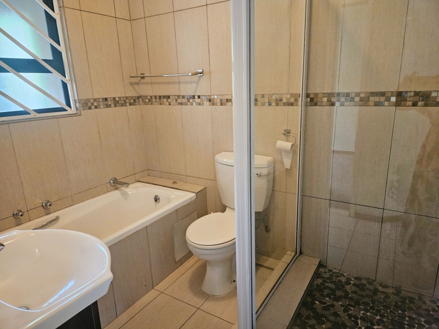 To Let 1 Bedroom Property for Rent in Eltonhill Gauteng