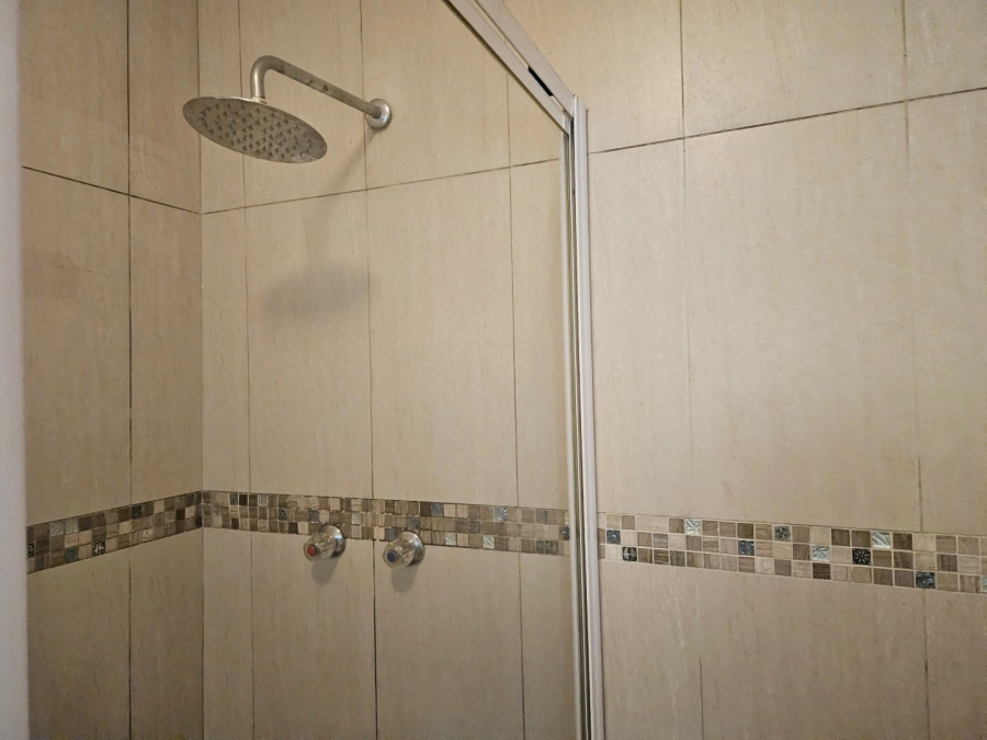 To Let 1 Bedroom Property for Rent in Eltonhill Gauteng