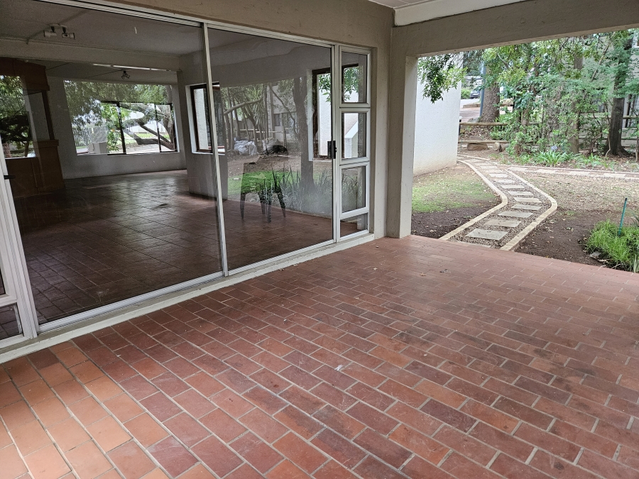 To Let 1 Bedroom Property for Rent in Eltonhill Gauteng