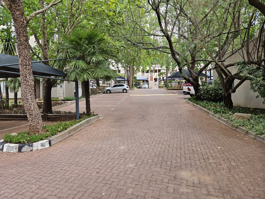 To Let 1 Bedroom Property for Rent in Eltonhill Gauteng