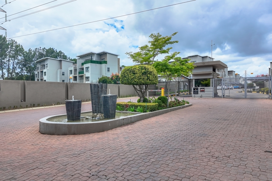 1 Bedroom Property for Sale in Broadacres Gauteng