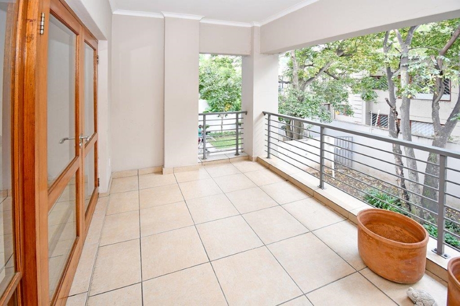 2 Bedroom Property for Sale in Atholl Gauteng