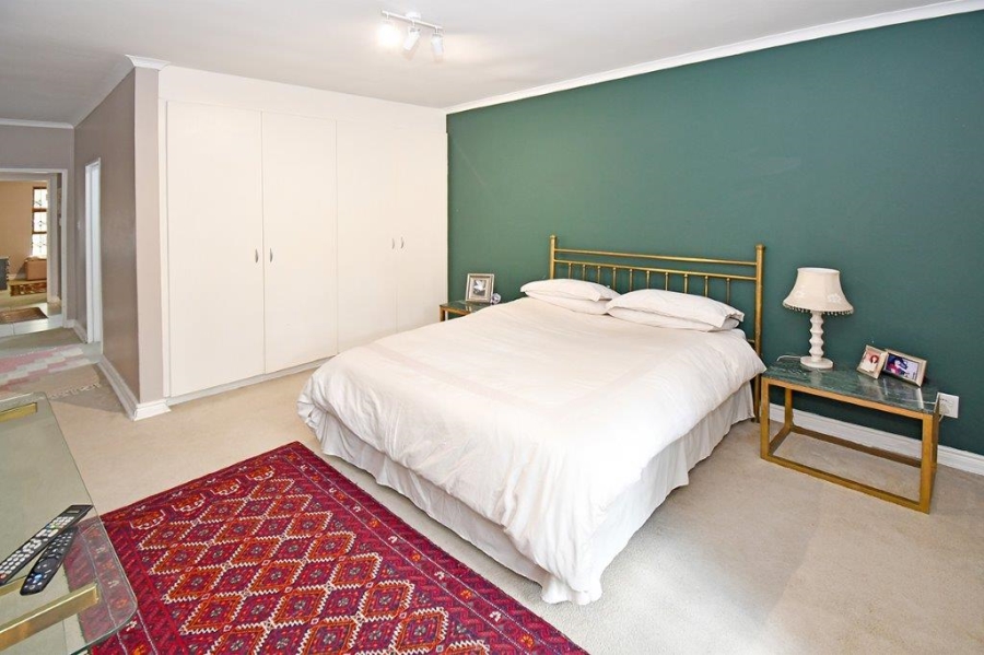 2 Bedroom Property for Sale in Atholl Gauteng