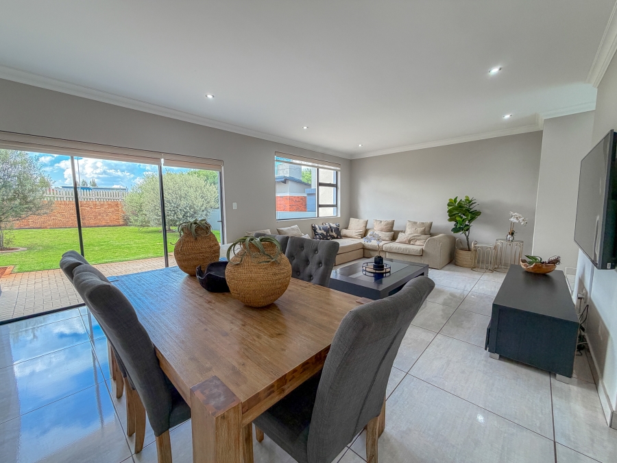 3 Bedroom Property for Sale in Midstream Meadows Gauteng