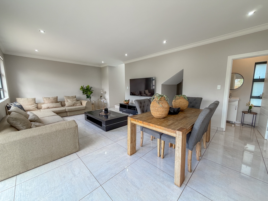 3 Bedroom Property for Sale in Midstream Meadows Gauteng