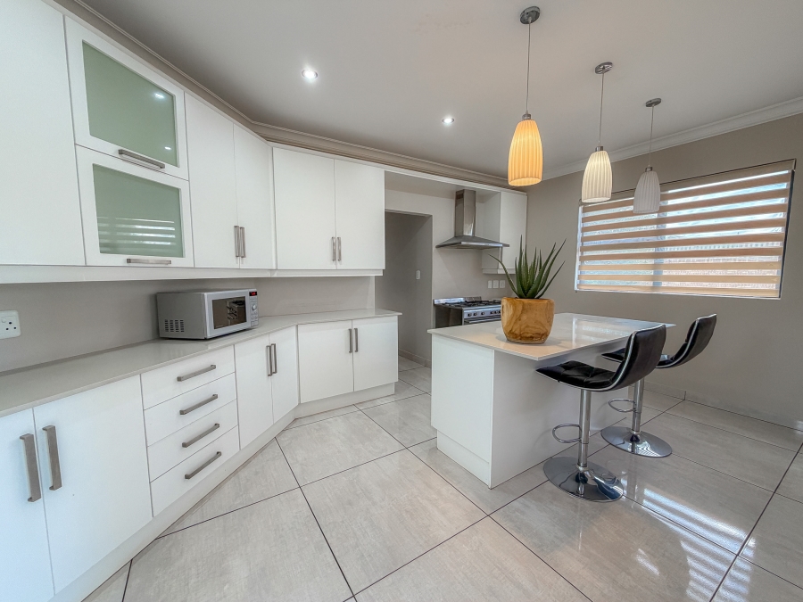 3 Bedroom Property for Sale in Midstream Meadows Gauteng