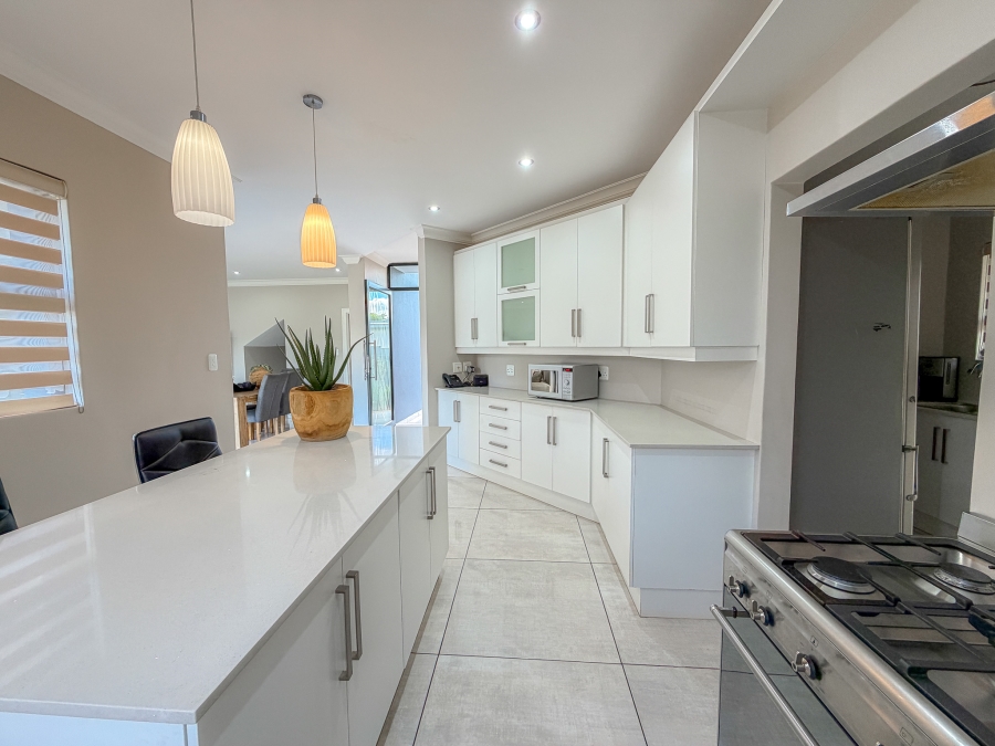 3 Bedroom Property for Sale in Midstream Meadows Gauteng