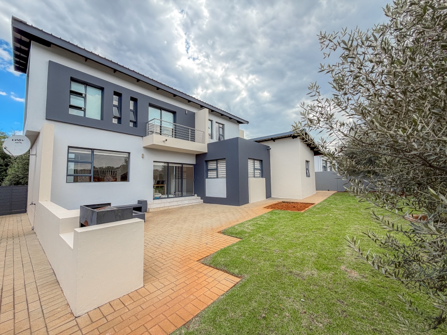 3 Bedroom Property for Sale in Midstream Meadows Gauteng