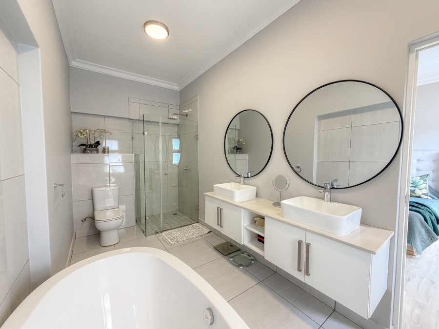 3 Bedroom Property for Sale in Midstream Meadows Gauteng