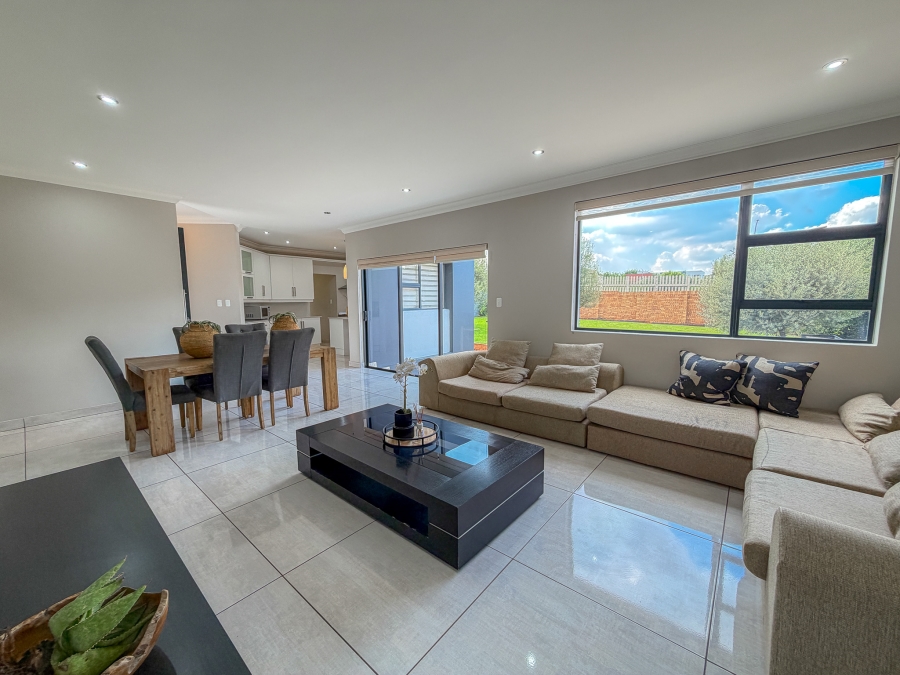 3 Bedroom Property for Sale in Midstream Meadows Gauteng