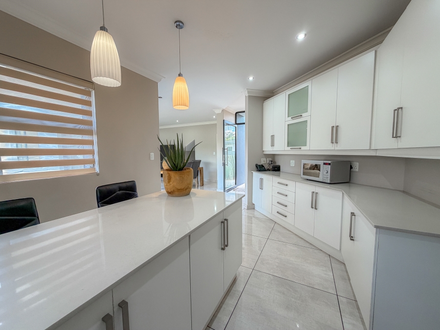 3 Bedroom Property for Sale in Midstream Meadows Gauteng