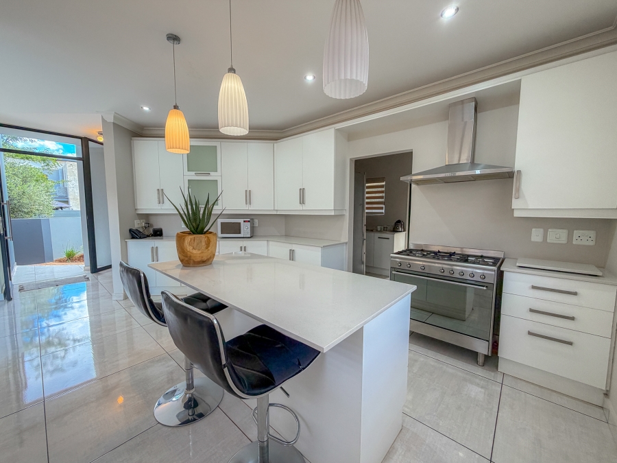 3 Bedroom Property for Sale in Midstream Meadows Gauteng