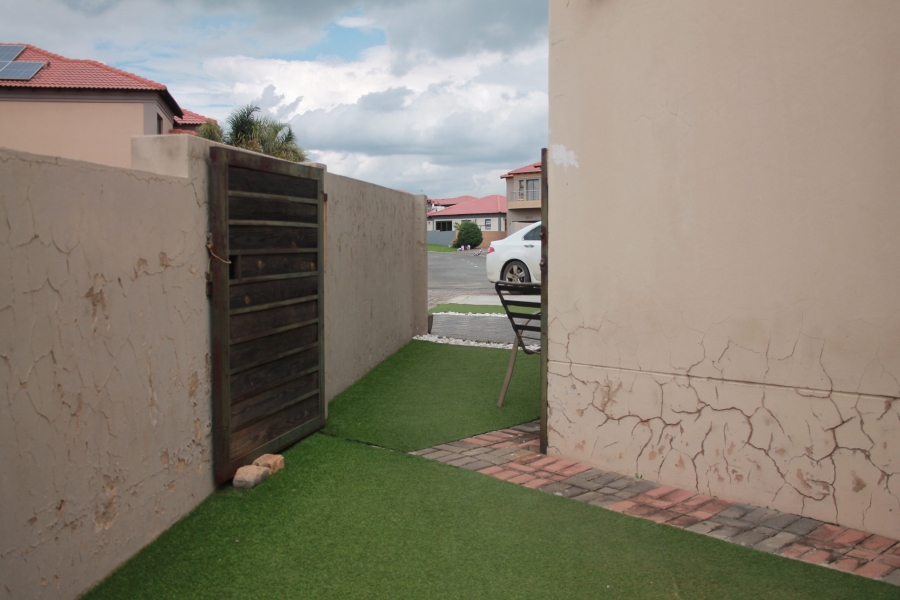 5 Bedroom Property for Sale in Parkrand Gauteng