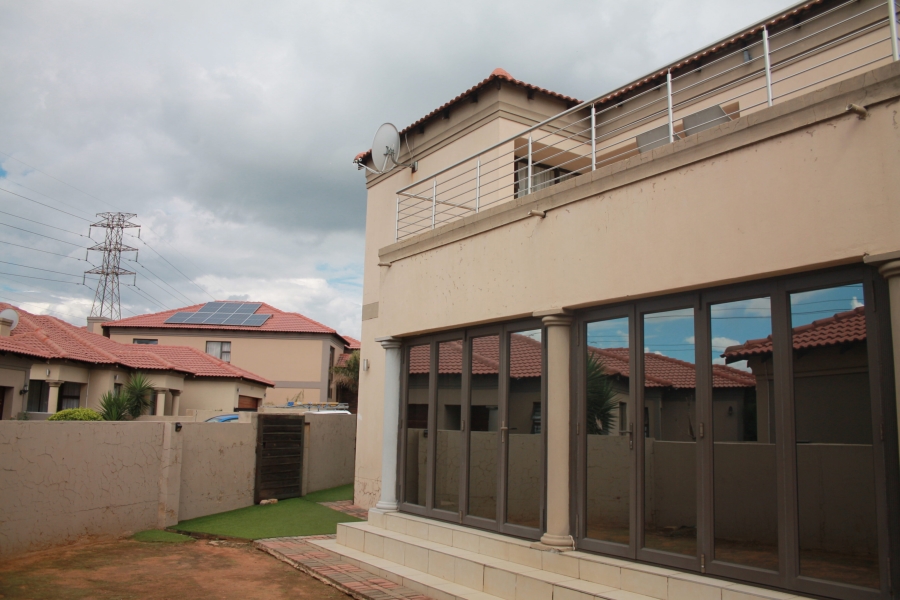 5 Bedroom Property for Sale in Parkrand Gauteng