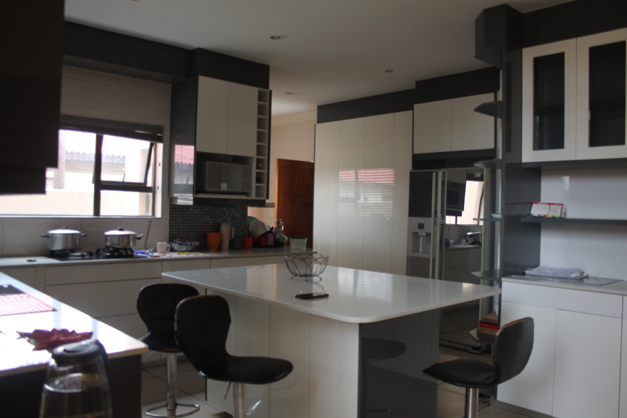 5 Bedroom Property for Sale in Parkrand Gauteng