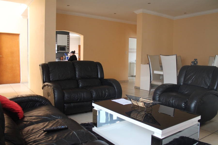 5 Bedroom Property for Sale in Parkrand Gauteng