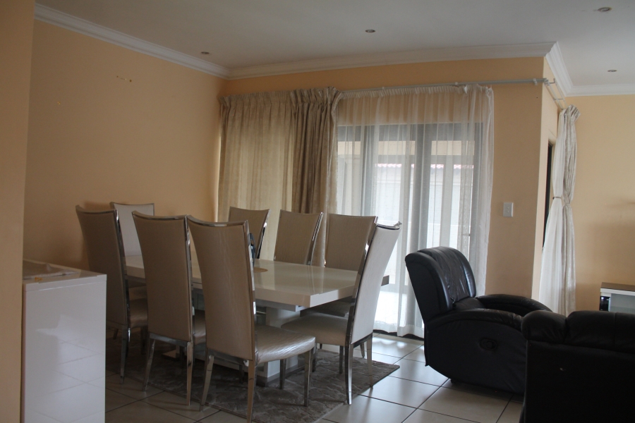5 Bedroom Property for Sale in Parkrand Gauteng