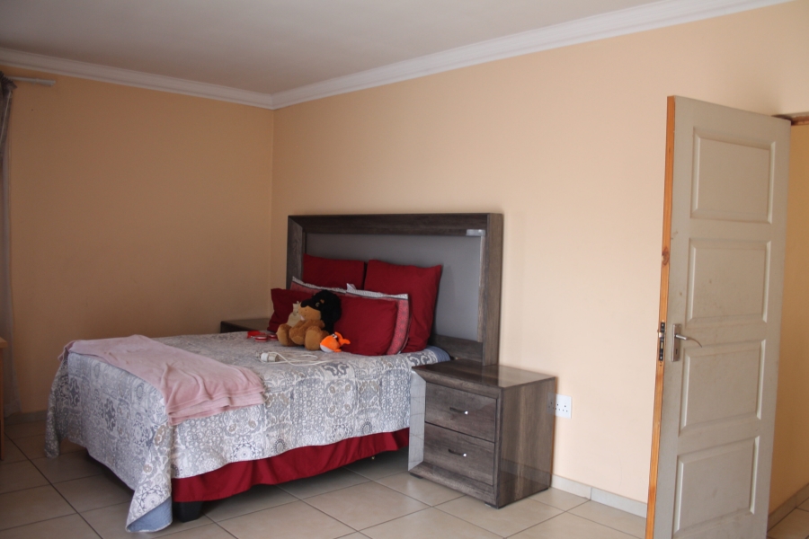5 Bedroom Property for Sale in Parkrand Gauteng