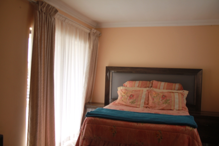 5 Bedroom Property for Sale in Parkrand Gauteng