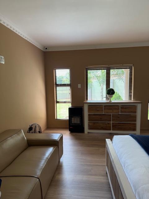 4 Bedroom Property for Sale in Crystal Park Gauteng