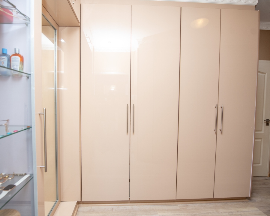 4 Bedroom Property for Sale in Crystal Park Gauteng