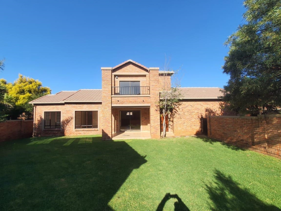 To Let 3 Bedroom Property for Rent in Meyersdal Gauteng