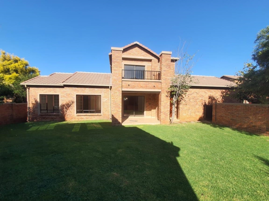 To Let 3 Bedroom Property for Rent in Meyersdal Gauteng
