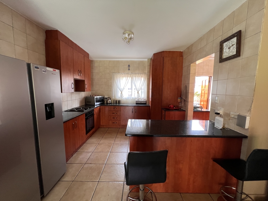 To Let 3 Bedroom Property for Rent in Meyersdal Gauteng