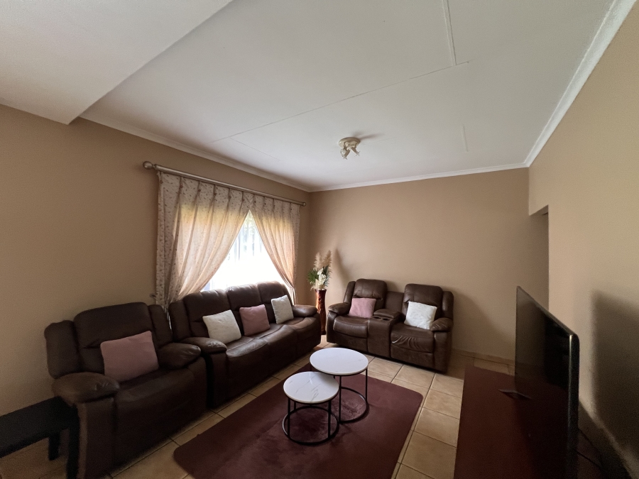 To Let 3 Bedroom Property for Rent in Meyersdal Gauteng