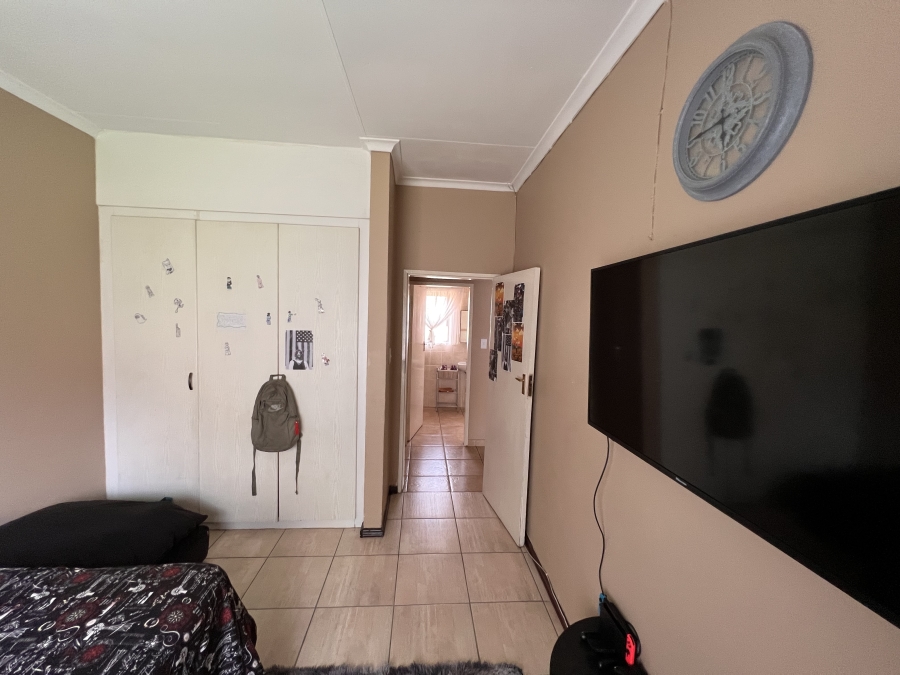 To Let 3 Bedroom Property for Rent in Meyersdal Gauteng