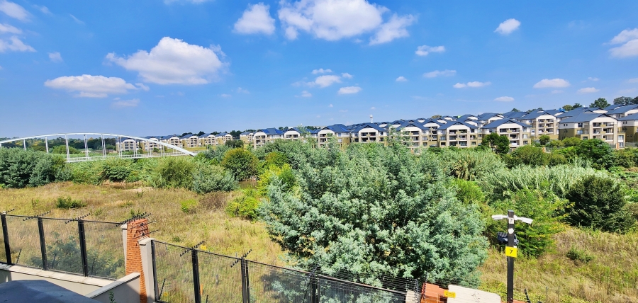 To Let 1 Bedroom Property for Rent in Waterfall Gauteng