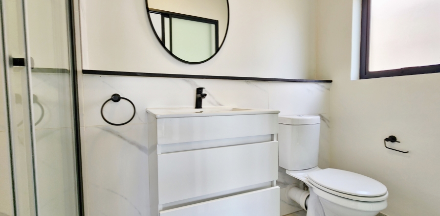 To Let 1 Bedroom Property for Rent in Waterfall Gauteng