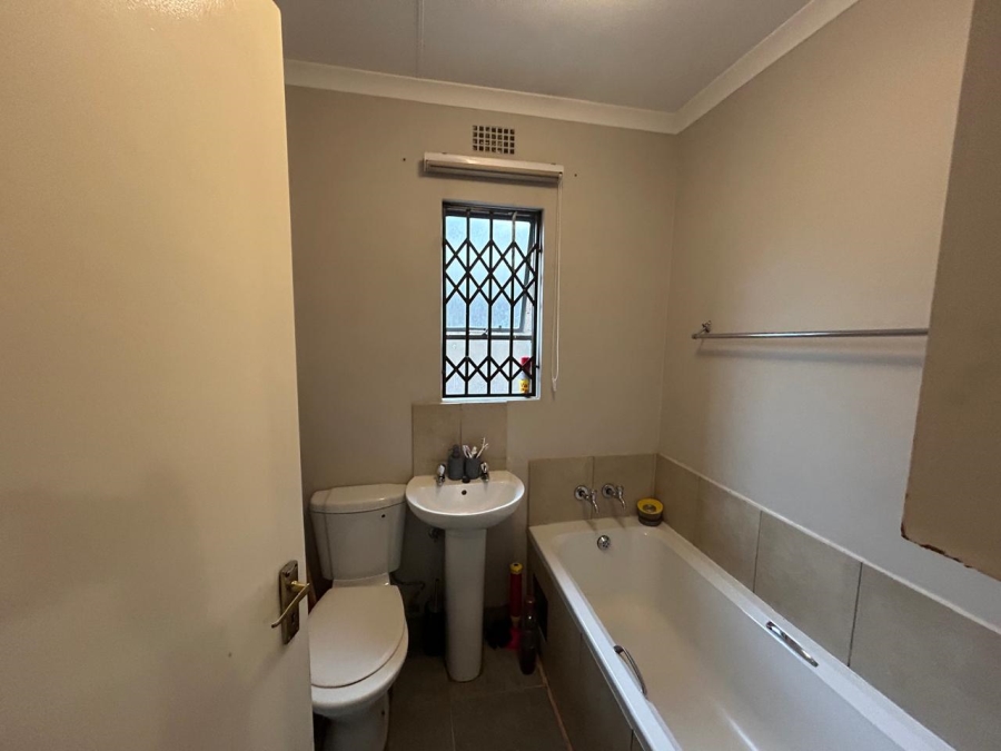 To Let 2 Bedroom Property for Rent in Olifantsfontein Gauteng