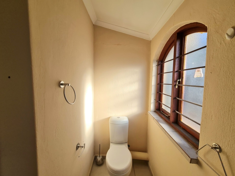 To Let 1 Bedroom Property for Rent in Olivedale Gauteng