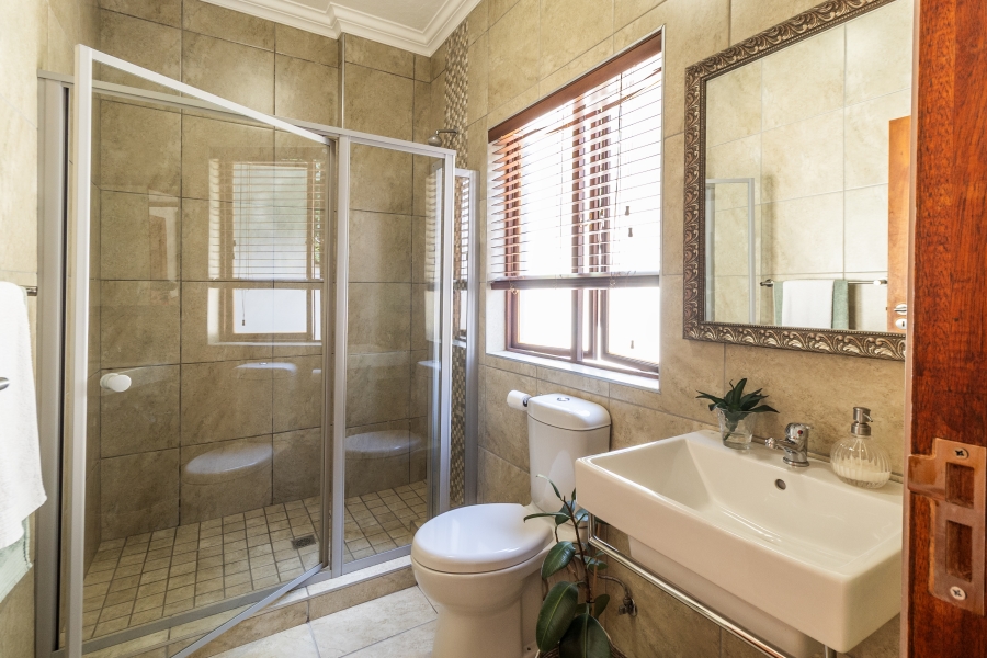 4 Bedroom Property for Sale in Bronberg Close Gauteng