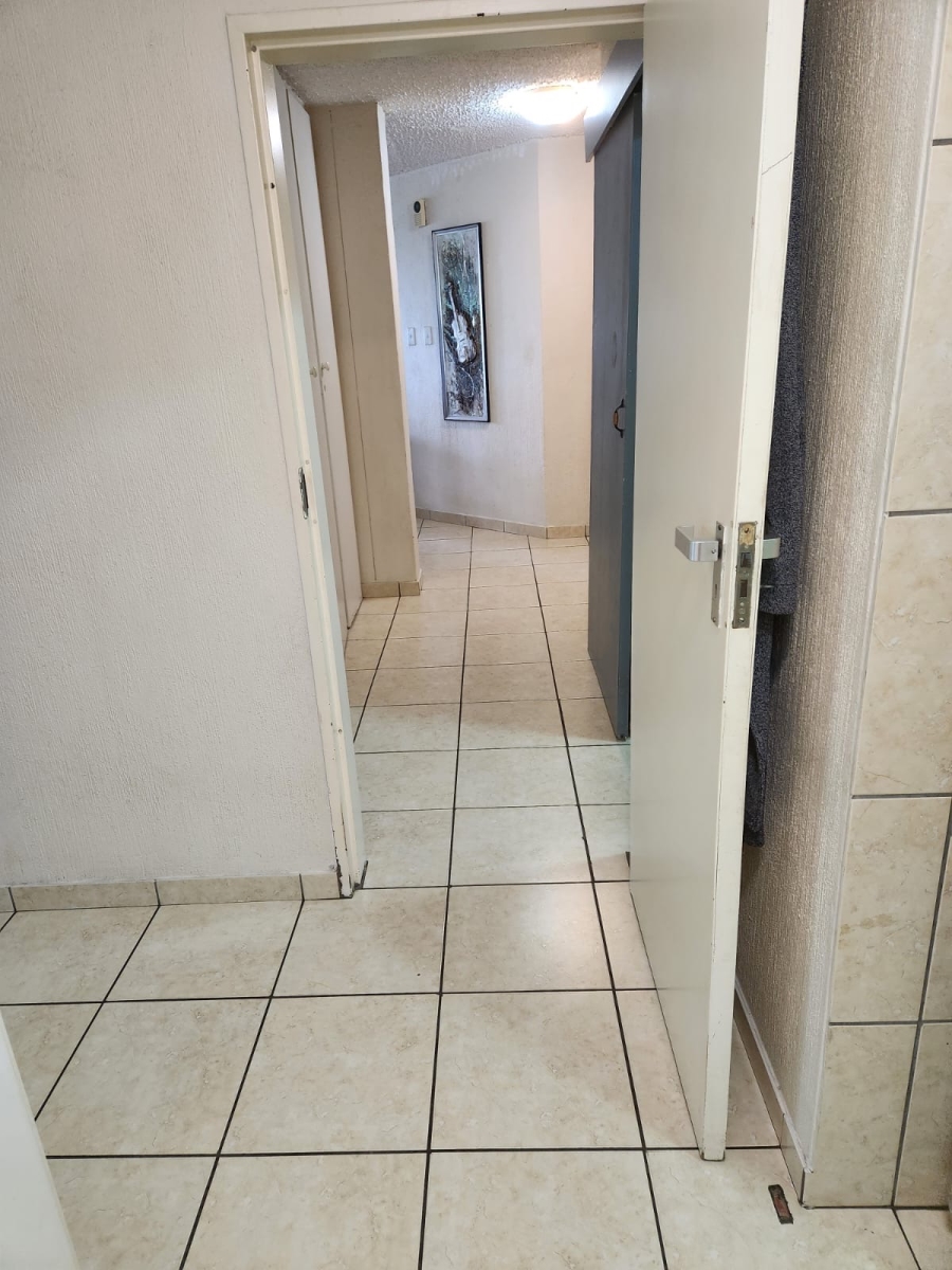 2 Bedroom Property for Sale in Silverton Gauteng